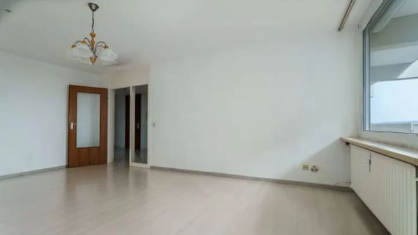 Immobilie in Singen (Hohentwiel) - 4,5-Zimmer-Wohnung mit Ausblick in Singen - Bild 4