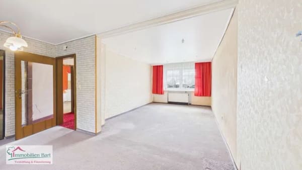 Immobilie in Mettlach - SOFORT VERFÜGBAR:
WOHNHAUS IN ORSCHOLZ MIT 3 SCHLAFZIMMERN UND WINTERGARTEN SOWIE GARTEN - Bild 2
