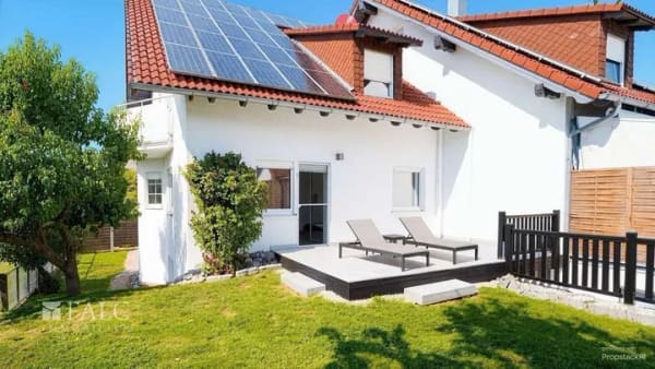 Immobilie in Gundelsheim - Großzügiges Zuhause mit besonderem Raumgefühl und viel Privatsphäre - FALC Immobilien - Bild 2