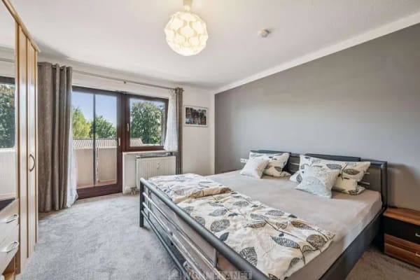 Immobilie in Abstatt - Gepflegtes Wohnen mit Naturblick – 3,5 Zimmer, Balkon, Garten und Garage - Bild 2