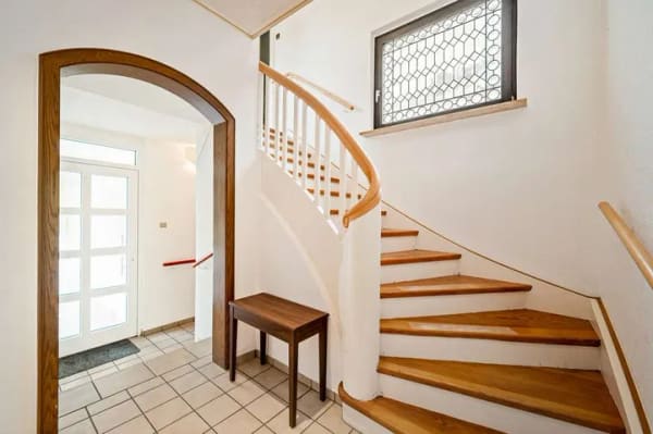 Immobilie in Römerberg - Traditionelles Massivhaus mit Werkstatt und Sommerküche! - Bild 3
