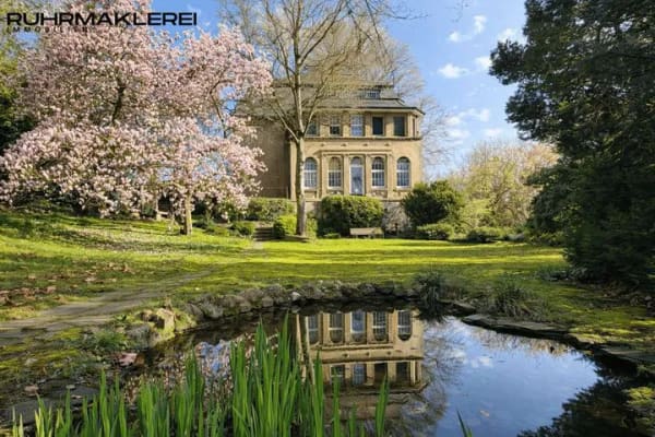 Immobilie in Wetter (Ruhr) - Außergewöhnliches Immobilienensemble mit charaktervoller Villa und ehem. Chauffeurhaus in Wengern! - Bild 0