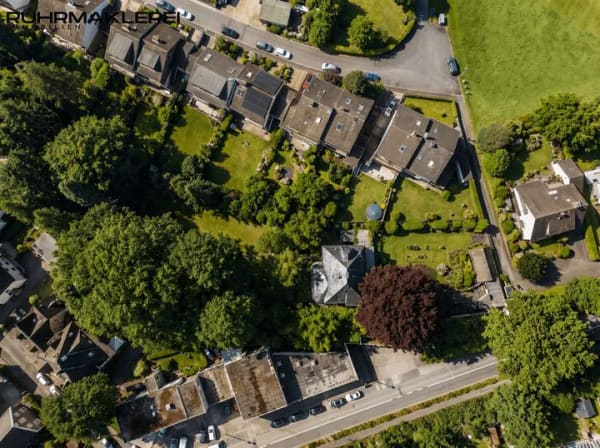 Immobilie in Wetter (Ruhr) - Außergewöhnliches Immobilienensemble mit charaktervoller Villa und ehem. Chauffeurhaus in Wengern! - Bild 3