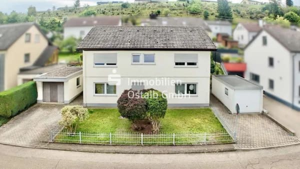 Immobilie in Bopfingen - Wohnen mit Ipfblick - Einfamilienhaus mit Einliegerwohnung  - Bild 0