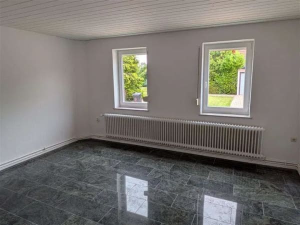 Immobilie in Sande - Gemütliche Erdgeschosswohnung in ruhiger Umgebung – sofort startklar - Bild 1