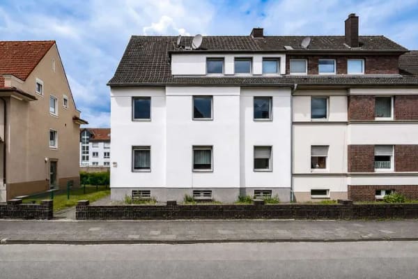 Immobilie in Castrop-Rauxel - Mehrfamilienhaus in ETWs aufgeteilt – Garten – modernisiert - Bild 1