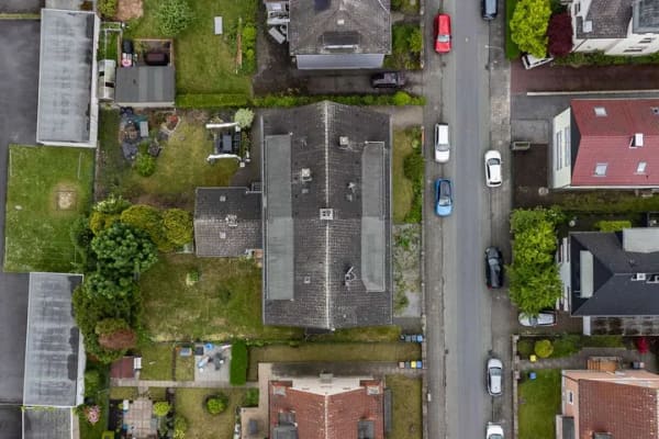 Immobilie in Castrop-Rauxel - Mehrfamilienhaus in ETWs aufgeteilt – Garten – modernisiert - Bild 2