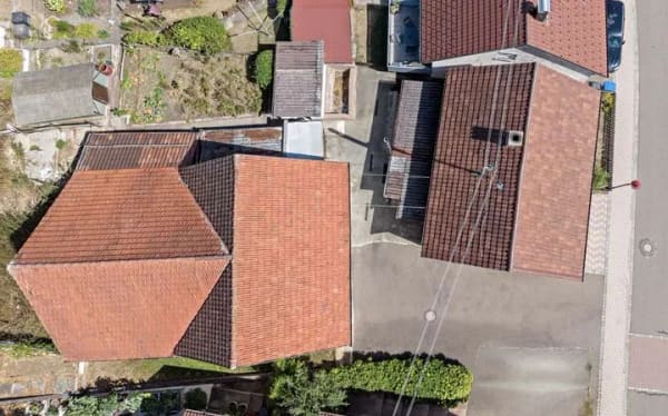 Immobilie in Meßstetten - Einfamilienhaus mit Nebengebäuden/Schuppen - Bild 3