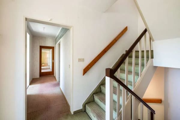Immobilie in Troisdorf - Neues Leben für alte Mauern – Einfamilienhaus mit viel Potenzial - Bild 1