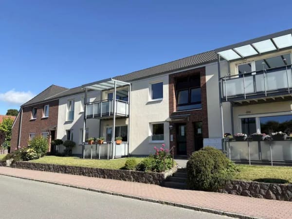 Immobilie in Neustadt in Holstein - Provisionsfrei! - Attraktive Anlageimmobilie: Vermietete Wohnung mit Garage - Bild 4