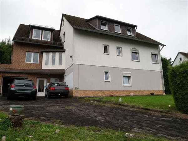 Immobilie in Deensen - Großzügiges Zweifamilienhaus mit 11 Zimmern, 2 Balkonen und großem Grundstück in ruhiger Randlage - Bild 0