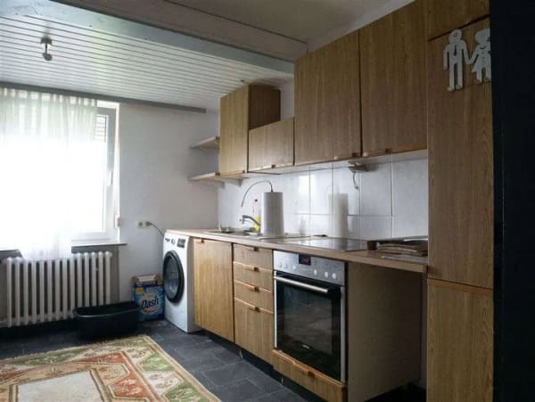 Immobilie in Deensen - Großzügiges Zweifamilienhaus mit 11 Zimmern, 2 Balkonen und großem Grundstück in ruhiger Randlage - Bild 1