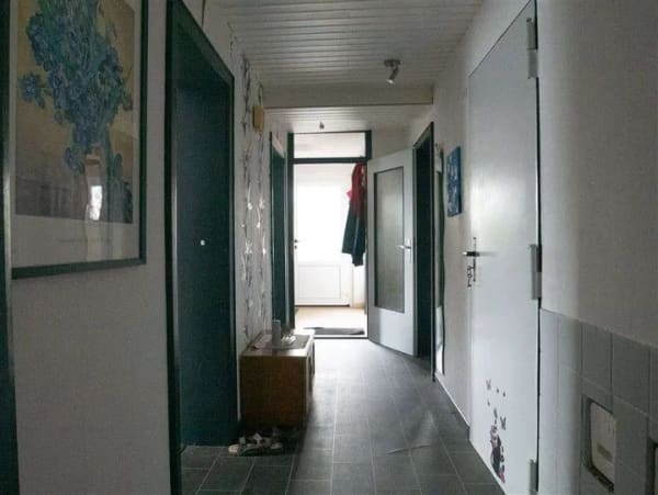 Immobilie in Deensen - Großzügiges Zweifamilienhaus mit 11 Zimmern, 2 Balkonen und großem Grundstück in ruhiger Randlage - Bild 2