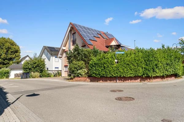Immobilie in Vörstetten - Freistehendes Wohn- und Praxishaus mit Erdwärme und 
Effizienzklasse A+ in Vörstetten - Bild 1