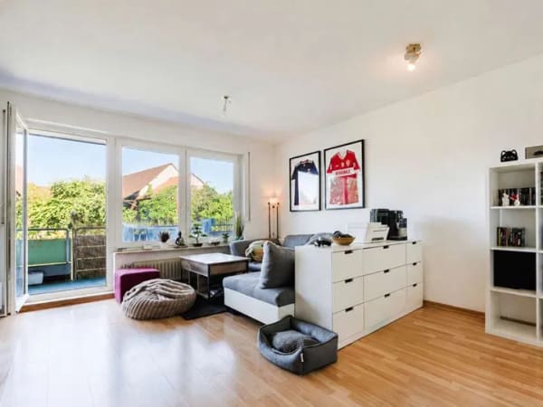 Immobilie in Friedrichshafen - Charmante Eigentumswohnung mit viel Licht, Balkon und TG-Stellplatz - Bild 0