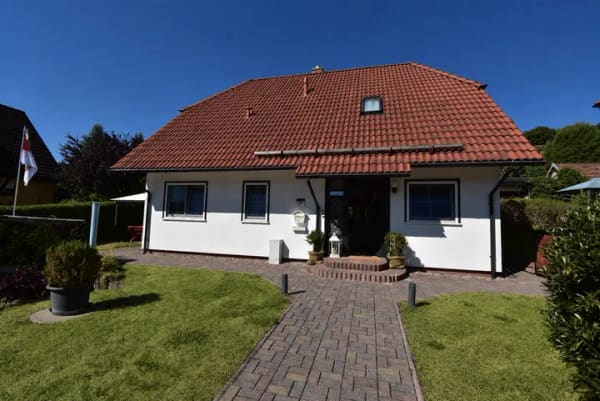 Immobilie in Schleusingen - Gepflegtes Einfamilienhaus in sehr guter Lage! - Bild 1