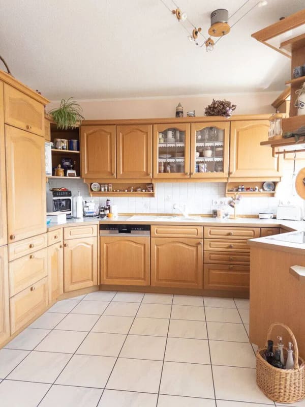 Immobilie in Asbach-Bäumenheim - Schöne 3-ZKB mit Balkon im 1.OG am Ortsrand von Asbach-Bäumenheim inkl. Stellplatz - Bild 2