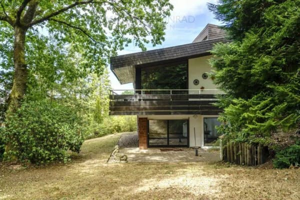 Immobilie in Schmelz - Exklusives Wohnen in bester Lage - Architektenhaus mit Wellnessbereich und großer Einliegerwohnung - Bild 1