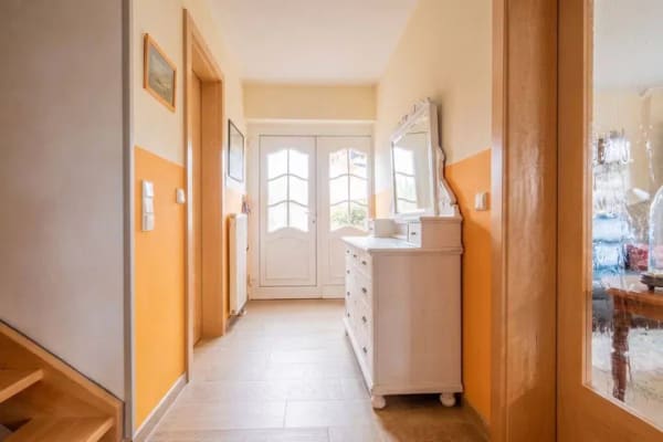 Immobilie in Leegebruch - Attraktive Kapitalanlage mit Nießbrauchrecht: massives Einfamilienhaus mit mediterranem Garten - Bild 2