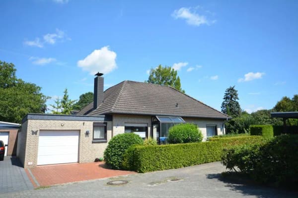 Immobilie in Surwold - * Bungalow direkt an dem Erholungsgebiet in Sackgassenlage * - Bild 1