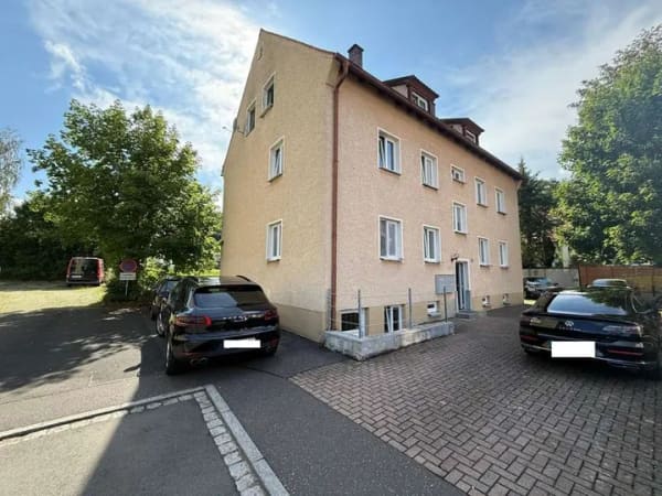 Immobilie in Kümmersbruck - Mehrfamilienhaus mit sechs Wohneinheiten und attraktivem Entwicklungspotenzial - Bild 0