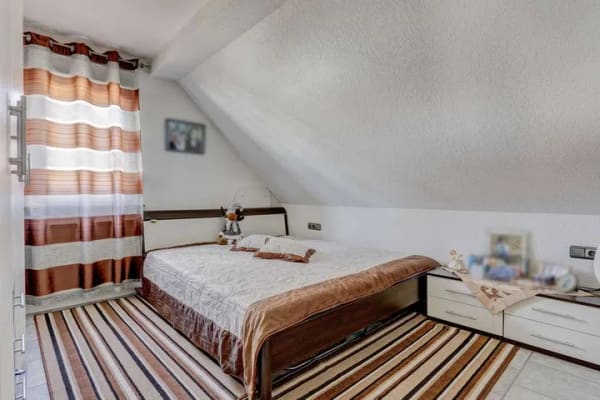 Immobilie in Hainburg - Traditionsgaststätte mit Biergarten und separatem Wohnbereich - Bild 3