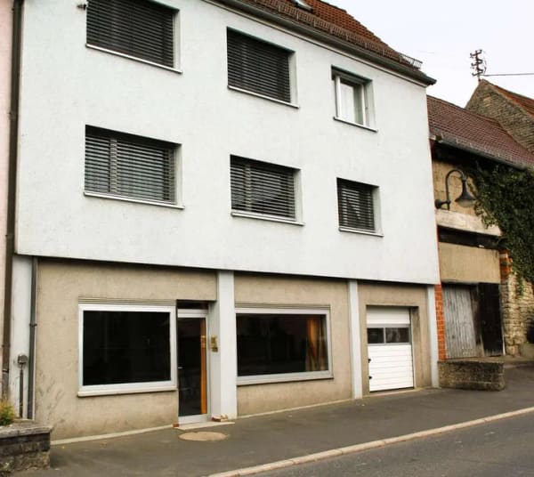 Immobilie in Osterburken - Wohn- und Geschäftshaus mit Garage und Scheune im Erneuerungsgebiet von Osterburken - Bild 2