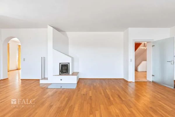 Immobilie in Kottgeisering - Großzügiges Einfamilienhaus in einzigartiger Ortsrandlage mit freiem Blick ins Ampermoos - Bild 2