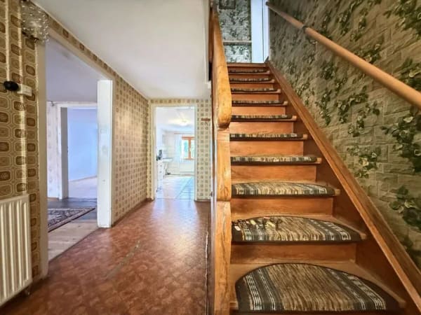 Immobilie in Mössingen - Einfamilienhaus mit Einliegerwohnung und großer Scheune in Mössingen-Talheim - Bild 2