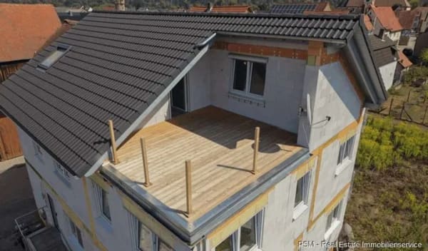 Immobilie in Großwallstadt - ZFH - Neubau, BOSCH-Wärmepumpe mit Fußbodenheizung, dreifach verglaste Fenster, Finish durch Käufer! - Bild 0