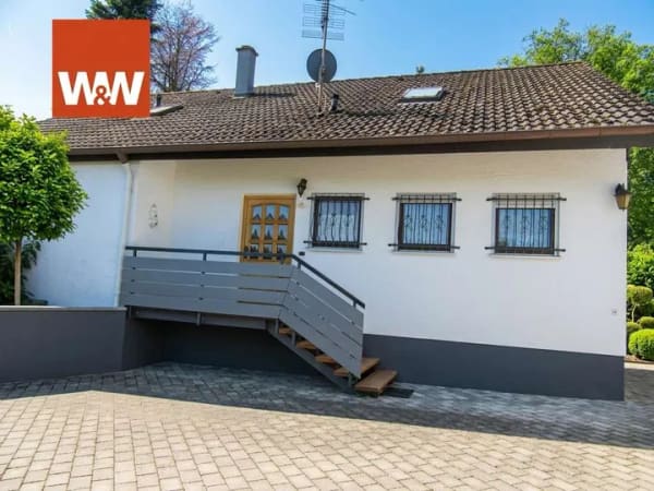 Immobilie in Wiernsheim - Gestalten Sie Ihr neues Zuhause selbst – großes Einfamilienhaus mit Sanierungsbedarf! - Bild 2