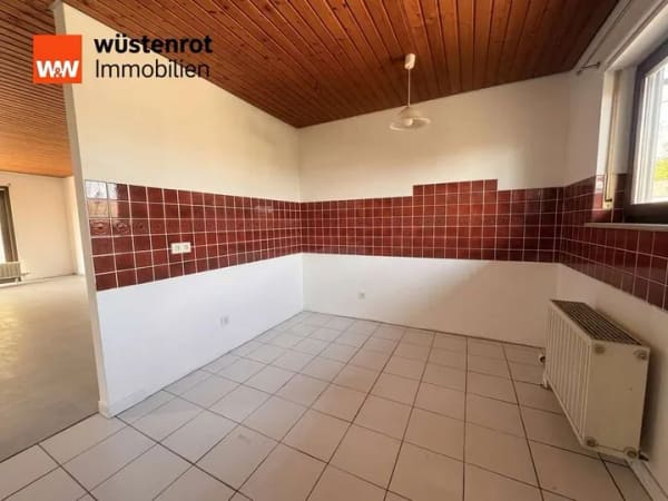 Immobilie in Wiernsheim - Gestalten Sie Ihr neues Zuhause selbst – großes Einfamilienhaus mit Sanierungsbedarf! - Bild 4