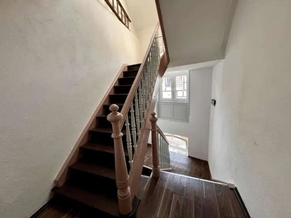 Immobilie in Schmitten - Mehrfamilienhaus in Schmitten – 4 Einheiten, solide Mieteinnahmen, gepflegter Zustand - Bild 2