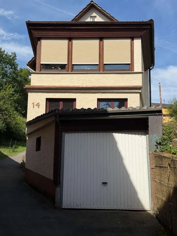 Immobilie in Elztal - Großzügiges Wohnhaus mit Garten – viel Raum für Familie und individuelle Wohnideen - Bild 1