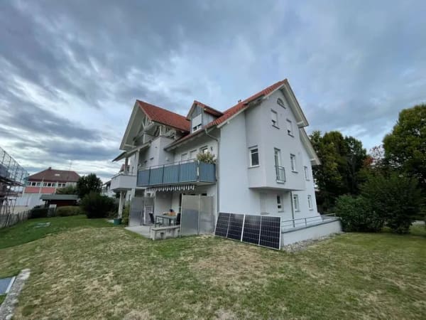 Immobilie in Bad Waldsee - KAPITALANLAGE mit 4,2% Rendite - Moderne, architektonisch gelungene 4,5 Zi.-DG.-Mais.-Whg. - Bild 0