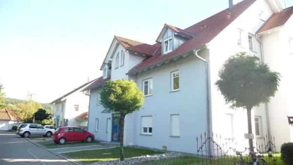 Immobilie in Bad Waldsee - KAPITALANLAGE mit 4,2% Rendite - Moderne, architektonisch gelungene 4,5 Zi.-DG.-Mais.-Whg. - Bild 2