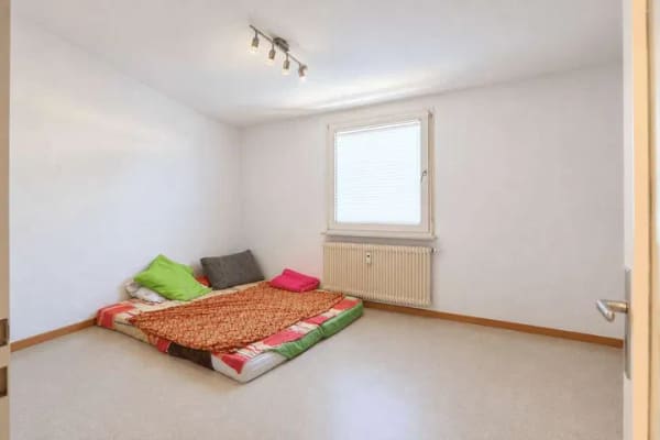Immobilie in St. Georgen im Schwarzwald - Vermietete 3-Zimmer-Wohnung mit Staffelmiete und klarer Ertragsperspektive - Bild 3