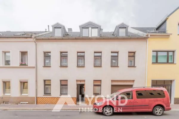 Immobilie in Hartha - Großzügiges Reihenhaus über 3 Etagen – ideal für Mehrgenerationenwohnen mit Garten und Garage - Bild 1
