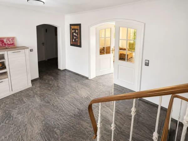 Immobilie in Bad Bramstedt - Großzügiges Wohnen auf ca. 226 m² Wohnfläche zzgl. ca. 60 m² Nutzfläche und Garage - Bild 4