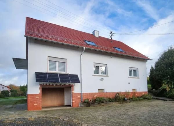 Immobilie in Schallodenbach - Familien- und Tierparadies mit Weitblick - Modernisiertes 1-2-Familienhaus auf großem Grundstück - Bild 0