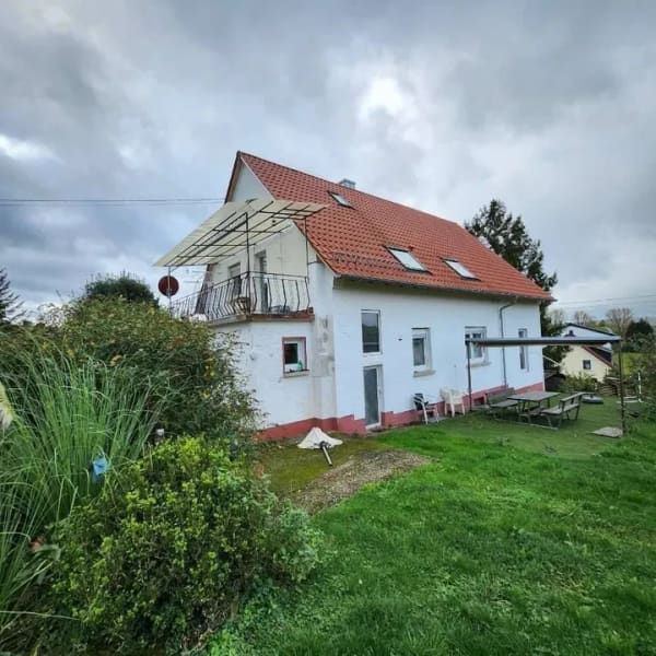 Immobilie in Schallodenbach - Familien- und Tierparadies mit Weitblick - Modernisiertes 1-2-Familienhaus auf großem Grundstück - Bild 2