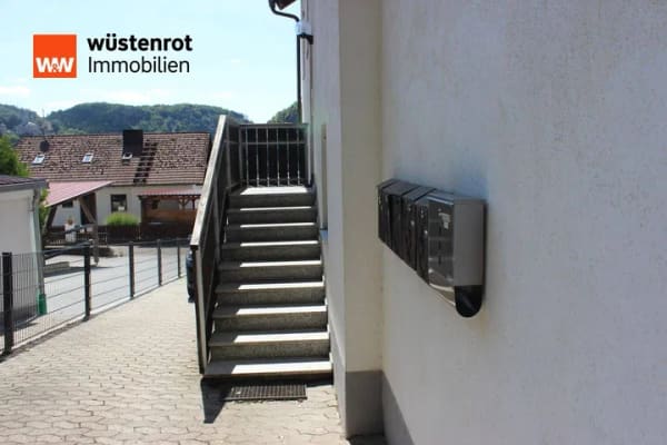 Immobilie in Kipfenberg - 3-Zimmer-Hochparterrewohnung in Kipfenberg - - Bild 1