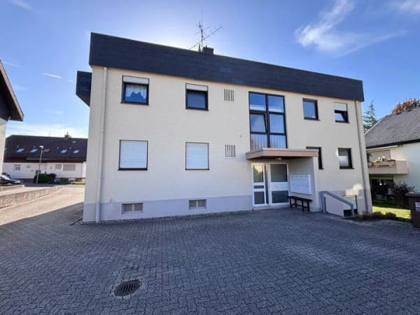 Immobilie in Trippstadt - Helle Dachgeschosswohnung mit 2 Balkonen und Stellplatz - Bild 0