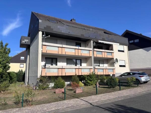 Immobilie in Trippstadt - Helle Dachgeschosswohnung mit 2 Balkonen und Stellplatz - Bild 2