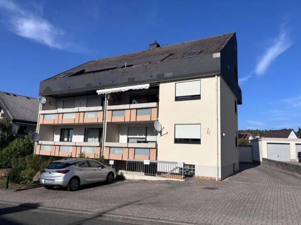 Immobilie in Trippstadt - Helle Dachgeschosswohnung mit 2 Balkonen und Stellplatz - Bild 3