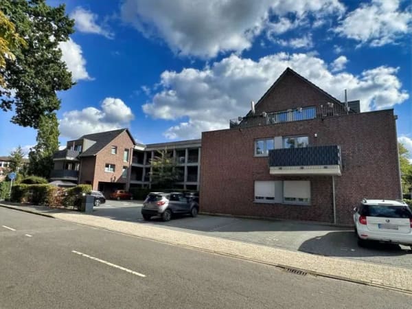 Immobilie in Wietmarschen - Neuwertige Erdgeschosswohnung mit Terrasse, Stellplatz und Aufzug in Wietmarschen-Lohne - Bild 3