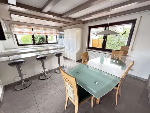 Immobilie in Vellberg - "Bequemes Wohnen auf einer Ebene" ATTRAKTIVES EINFAMILIENHAUS MIT SAUNA, GARAGE UND CARPORT - Bild 3