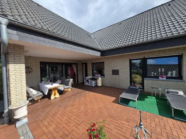 Immobilie in Garrel - Zweifamilienhaus in top Lage in Garrel zu verkaufen. - Bild 0
