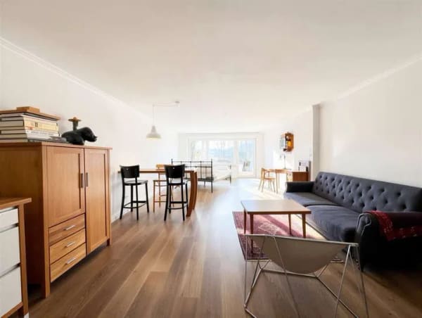 Immobilie in Breitbrunn am Chiemsee - Ihr Zuhause mit Chiemsee-Blick – Erdgeschosswohnung in Bestlage - Bild 1