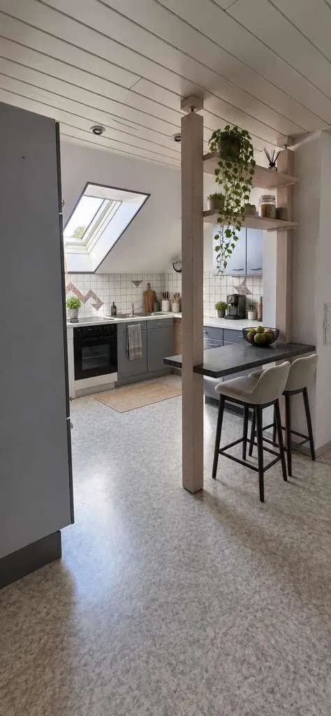 Immobilie in Aichtal - Charmant & voller Möglichkeiten: Dachgeschosswohnung mit Raum für Ihre Wünsche - Bild 2